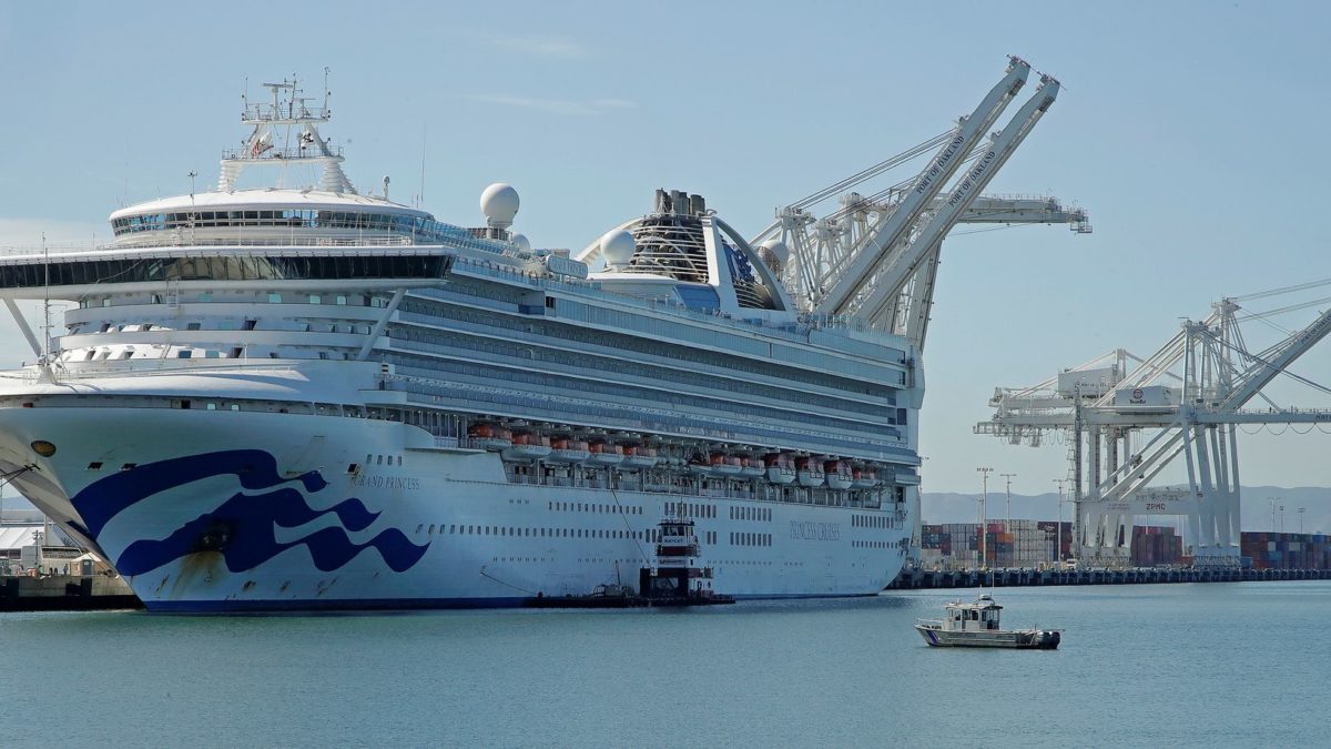 Coast Guard: Cruise ships must stay at sea with sick onboard