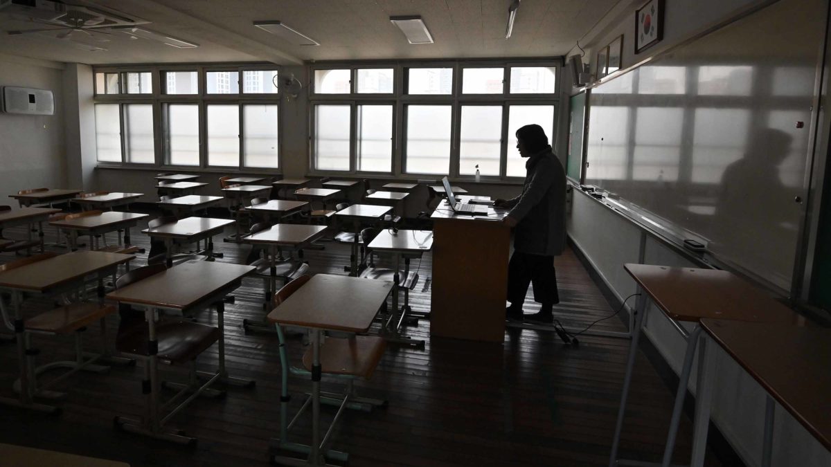South Korean students to begin returning to school from May 13